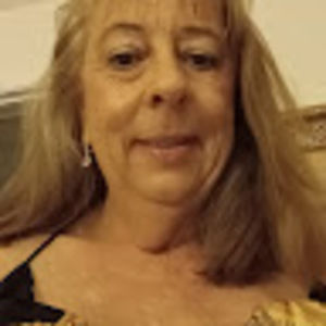 Meet your Posher, Valerie